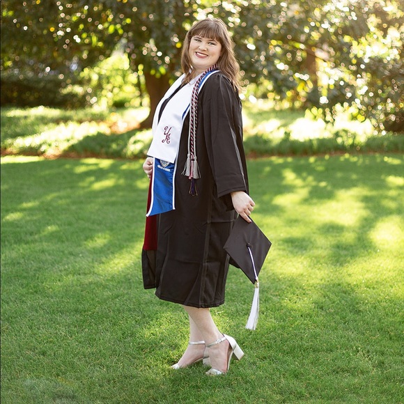 Meet your Posher, Meredith - Picture 2 of 5